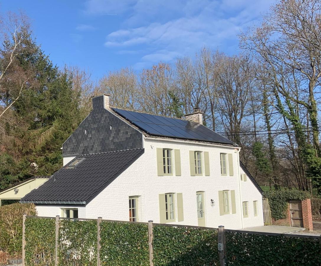 Ancienne maison rénovée au calme Wanze Extérieur photo